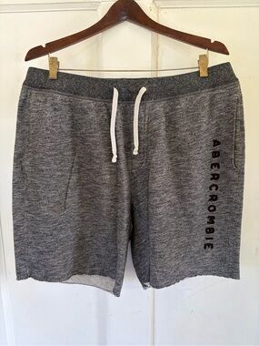 Abercrombie & Fitch Gray Heather Drawstring Hybrid Shorts XL